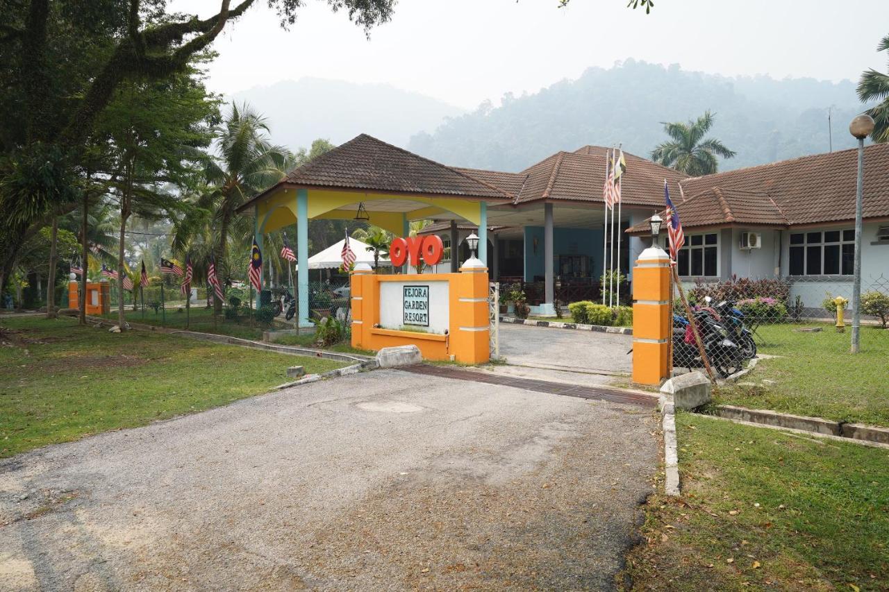 Oyo 44020 Kejora Garden Resort Kampong Pasir Bogak Ngoại thất bức ảnh