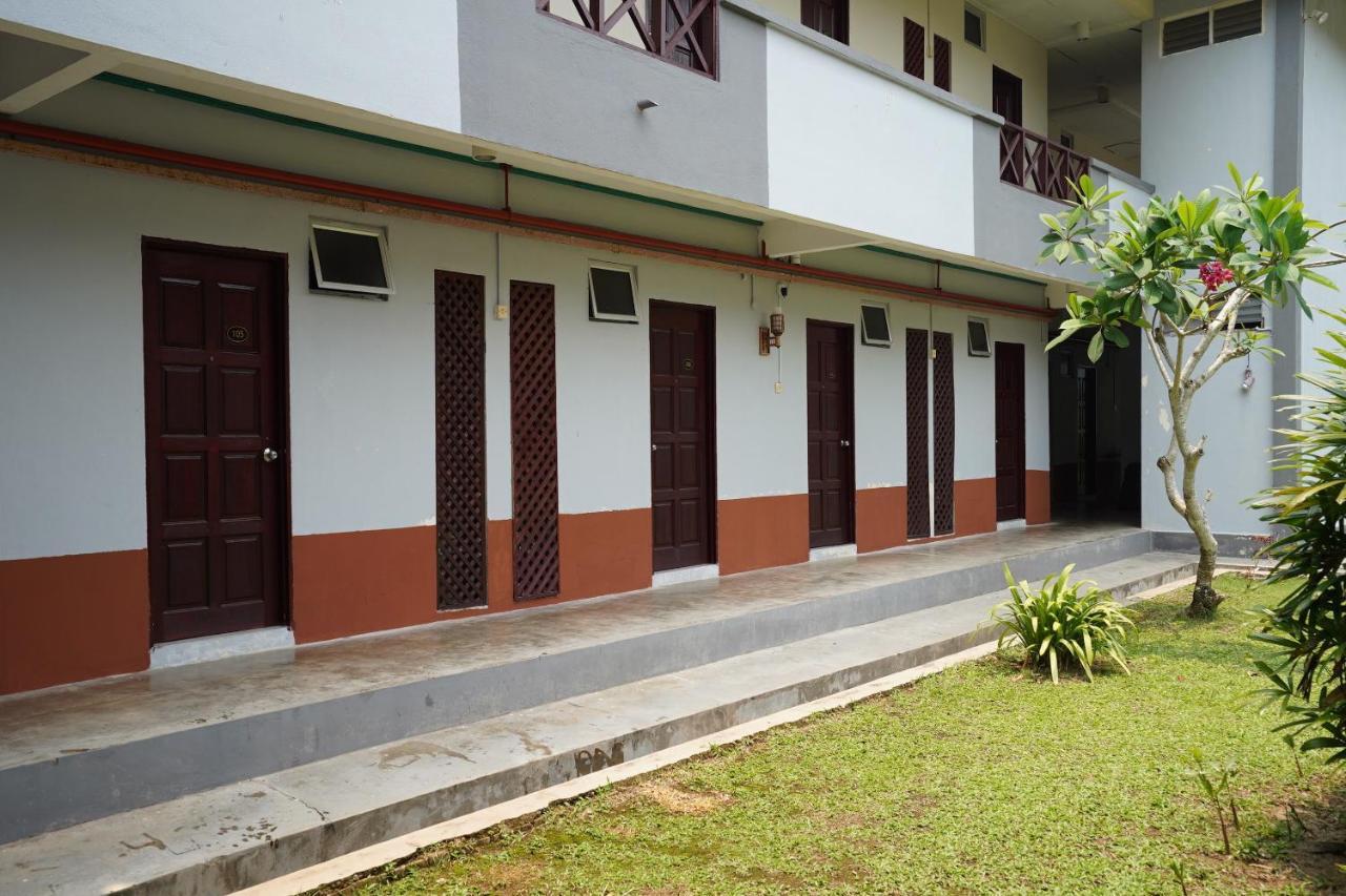 Oyo 44020 Kejora Garden Resort Kampong Pasir Bogak Ngoại thất bức ảnh