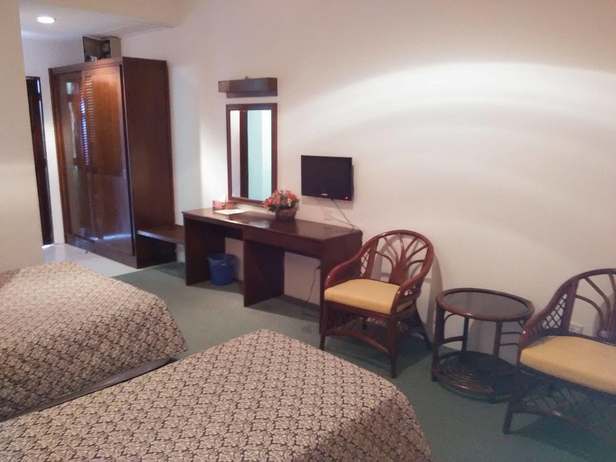 Oyo 44020 Kejora Garden Resort Kampong Pasir Bogak Ngoại thất bức ảnh
