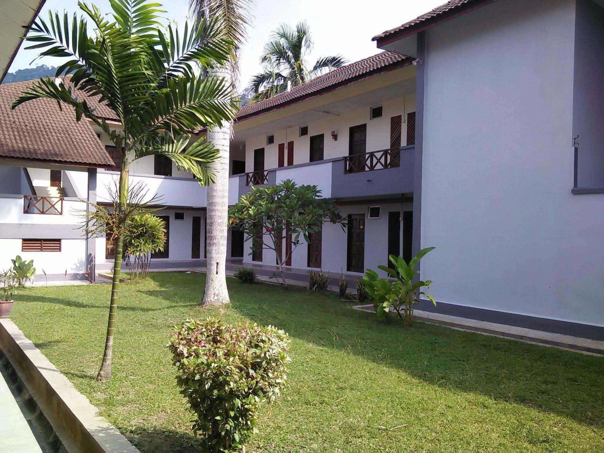 Oyo 44020 Kejora Garden Resort Kampong Pasir Bogak Ngoại thất bức ảnh