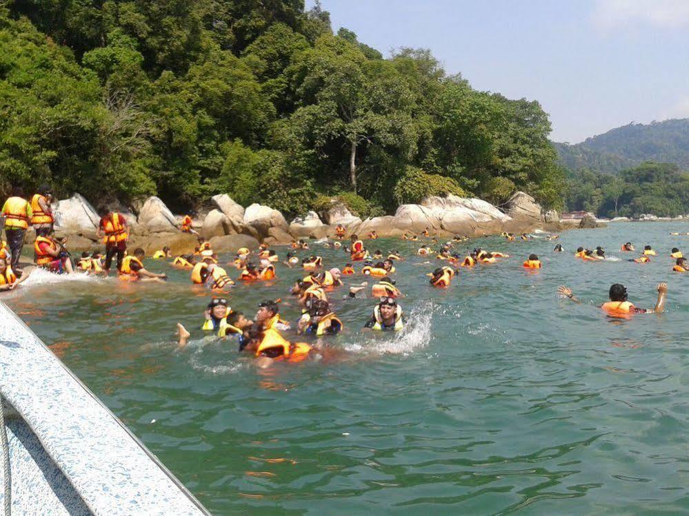 Oyo 44020 Kejora Garden Resort Kampong Pasir Bogak Ngoại thất bức ảnh